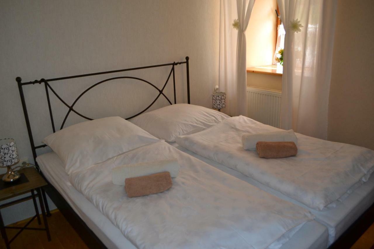 V Penzion Spisska Bela Buitenkant foto