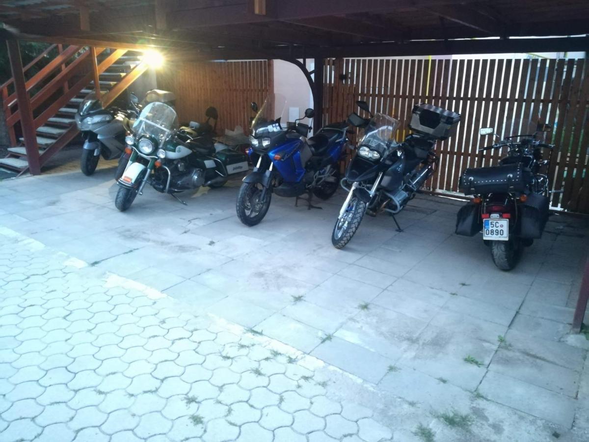 V Penzion Spisska Bela Buitenkant foto